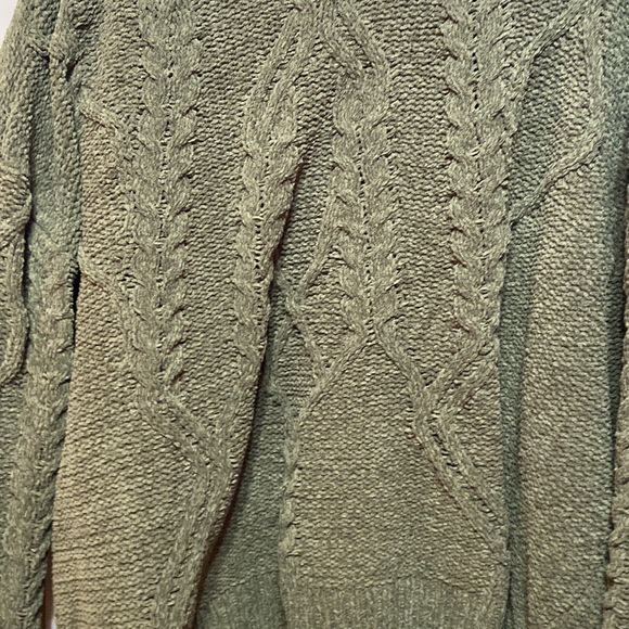 Green Plus Size Sweater - Picture 2 of 7